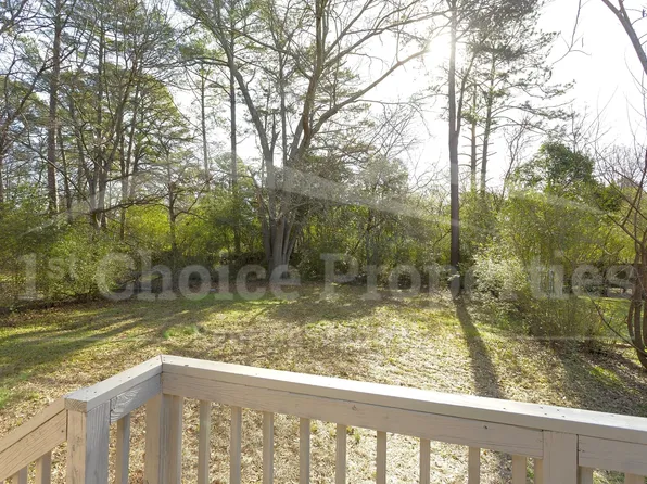 919 27th Ave N, Hueytown, AL 35023