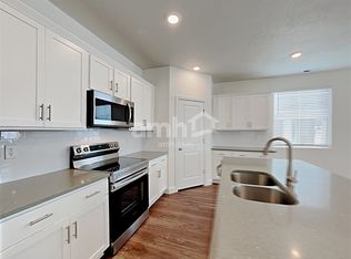 7407 Copper Rim Dr, West Jordan, UT 84084