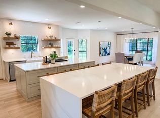 131 Country Club Dr W, Destin, FL 32541