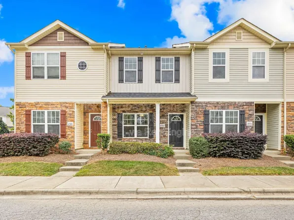 12562 McGrath Dr, Charlotte, NC 28269