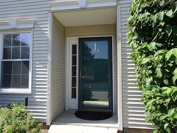 4th image of 163 Cambridge Ct #D063