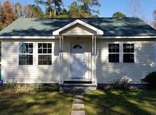 421 Warwick Mill Rd, Lumberton, NC 28358