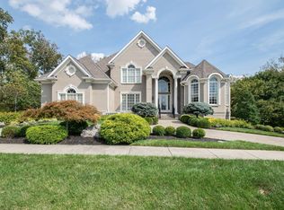 15402 Champion Lakes Pl, Louisville, KY 40245