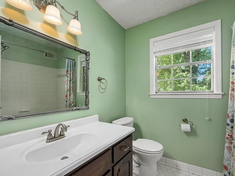 2583 Lanrick Cv — Photo 6