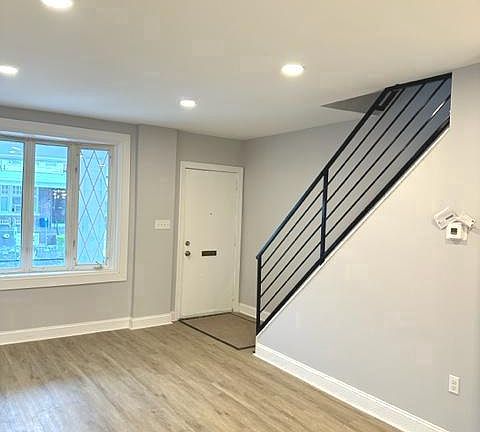 5th image of 5732 N Woodstock St