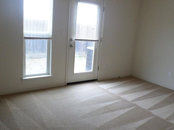 5th image of 126 Livorno Ct