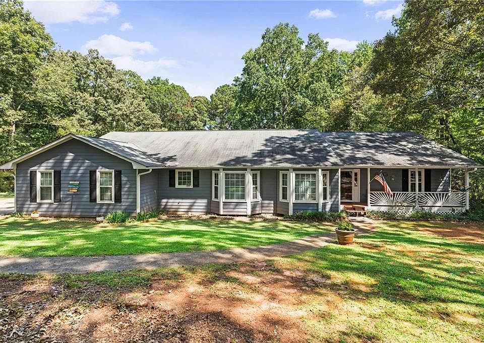 1st image of 150 Briarwood Pl