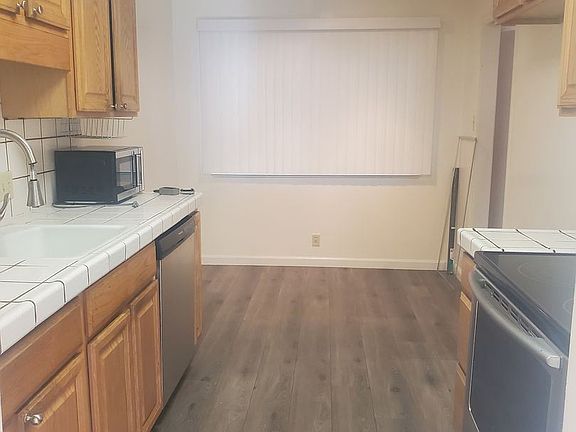 4th image of 4890 Hamilton Ave APT 5