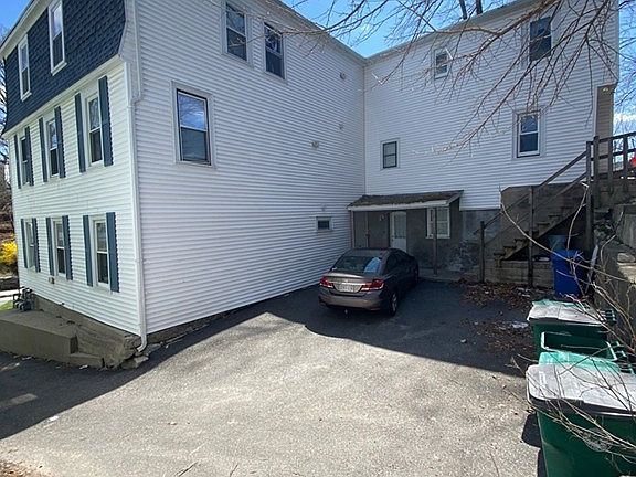 4th image of 48 Lunenburg St