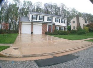 8 Union Hall Ct, Baltimore, MD 21228