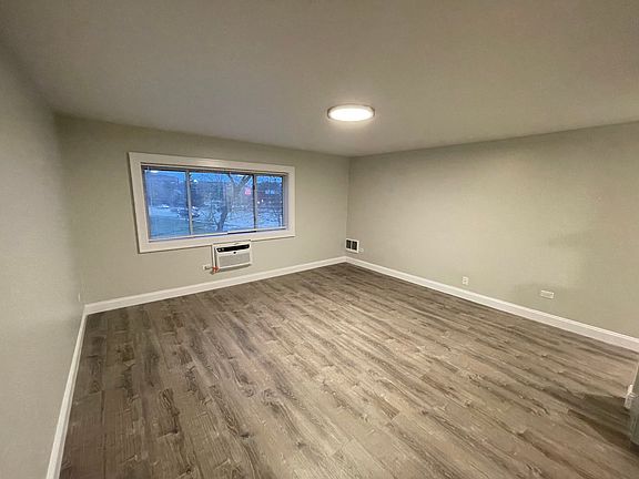 4th image of 515 S Milwaukee Ave #519-10