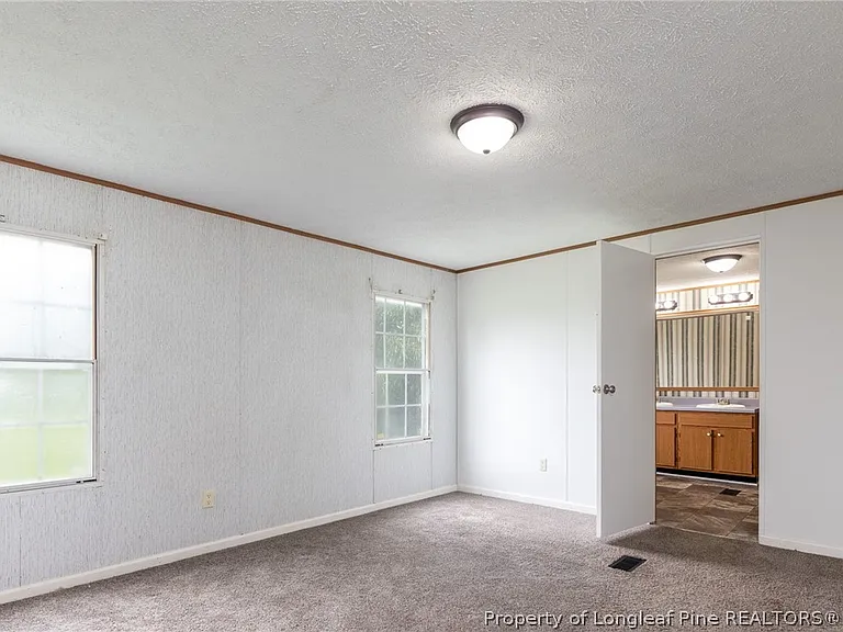 102 Ironwood Rd — Photo 9