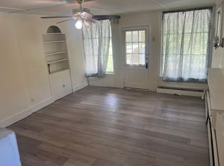 572 Winterton Rd #B, Bloomingburg, NY 12721