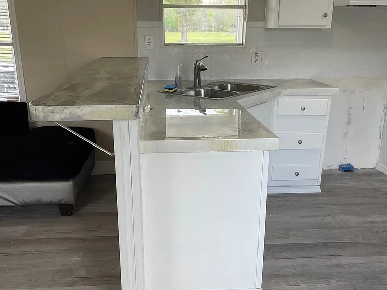 Kitchen Breakfast Bar