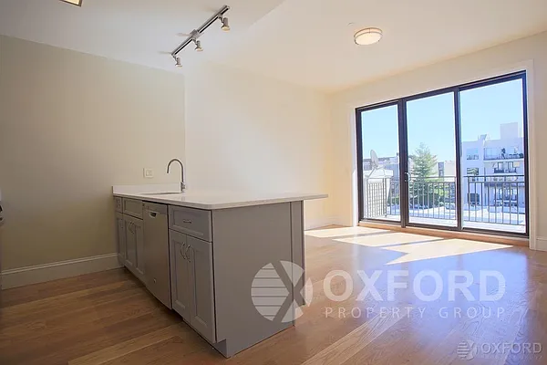 Rented by Oxford Property Group | media 26