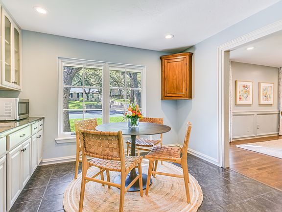 4th image of 203 McConnell Dr