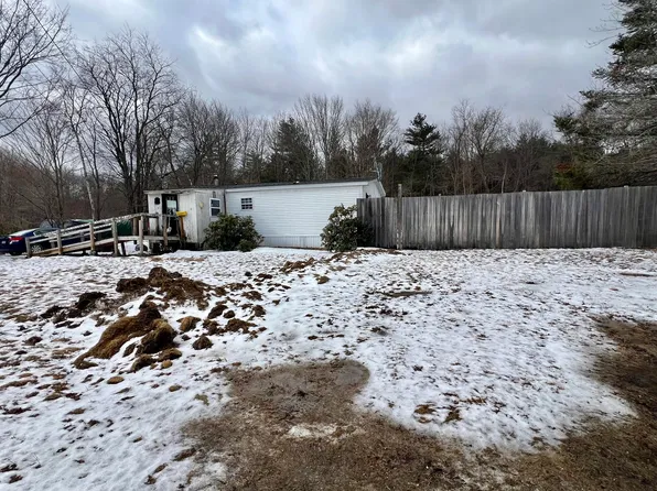 37 Intervale Avenue, Mexico, ME 04257