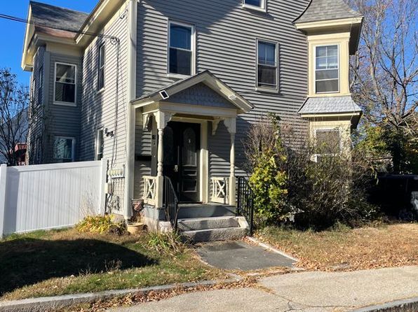 15 Pleasant St #1