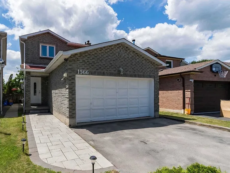 1566 Marshcourt Dr #BASEMENT — Photo 1