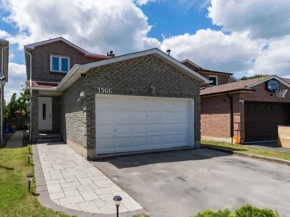1566 Marshcourt Dr #Basement, Pickering, ON L1V 6G2