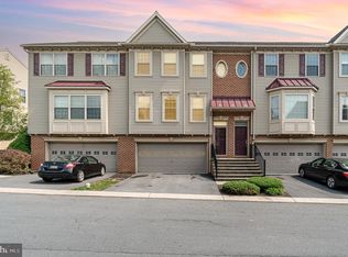 6332 Creekbend Dr, Mechanicsburg, PA
