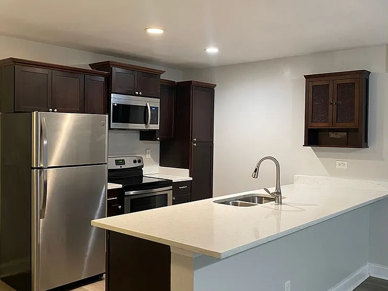 Villas At Alamo Heights — Photo 2