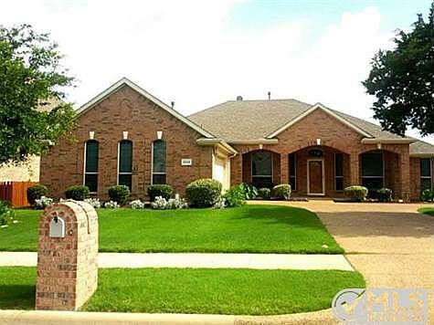 1st image of 1124 Southlake Dr