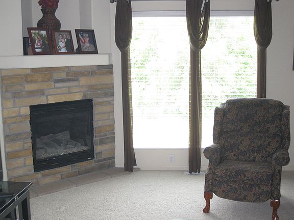 4th image of 5036 S 196th Cir