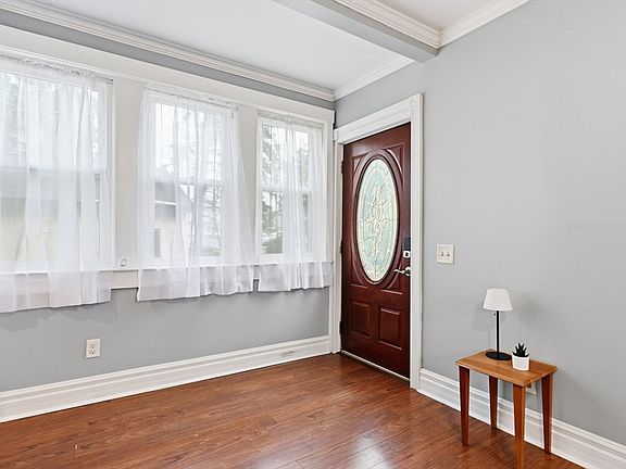 5th image of 43 Hampden St