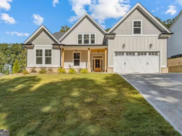 126 Scenic Falls Blvd, Hoschton, GA 30548