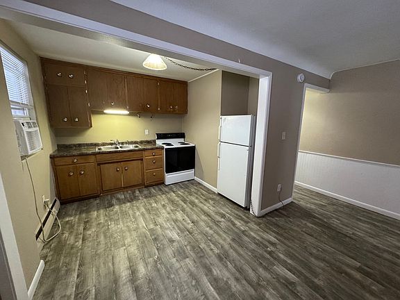 2nd image of 594 Lawson Ave W APT 1A