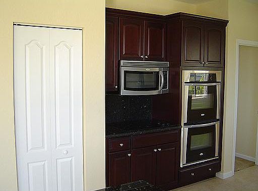 4th image of 1252 NW 205th St
