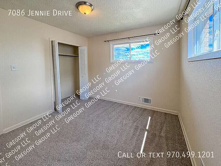 7086 Jennie Dr — Photo 9