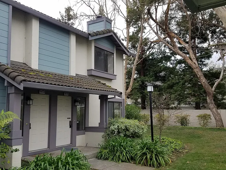 34759 Tuxedo Cmn — Photo 2