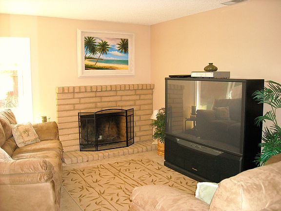 5th image of 4116 Applegate Dr