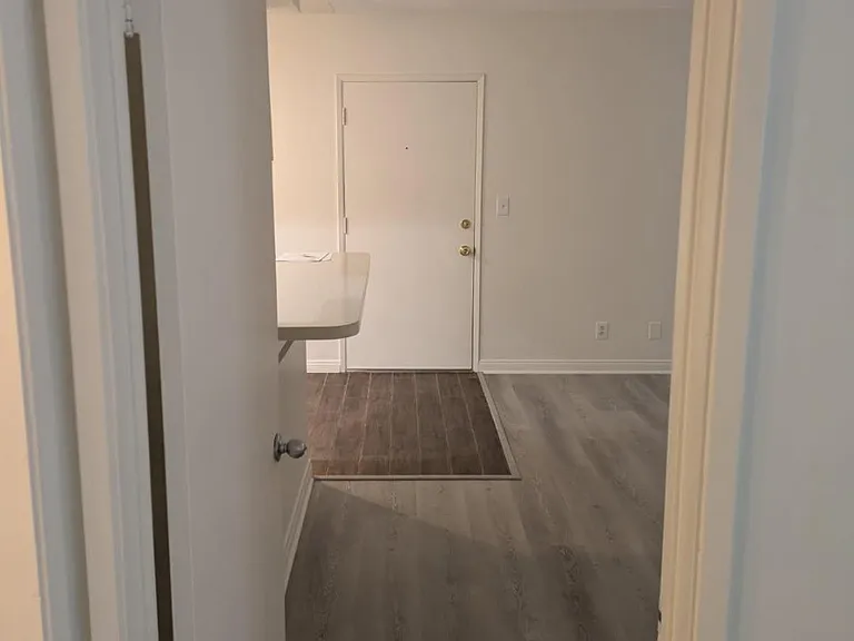 11613 Downey Ave #104 — Photo 4