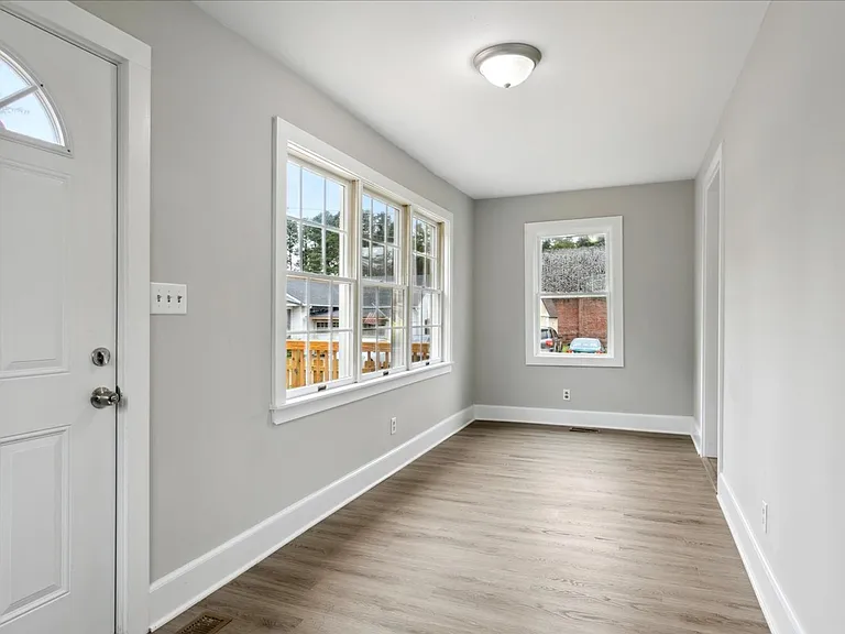 101 Pulaski St — Photo 14