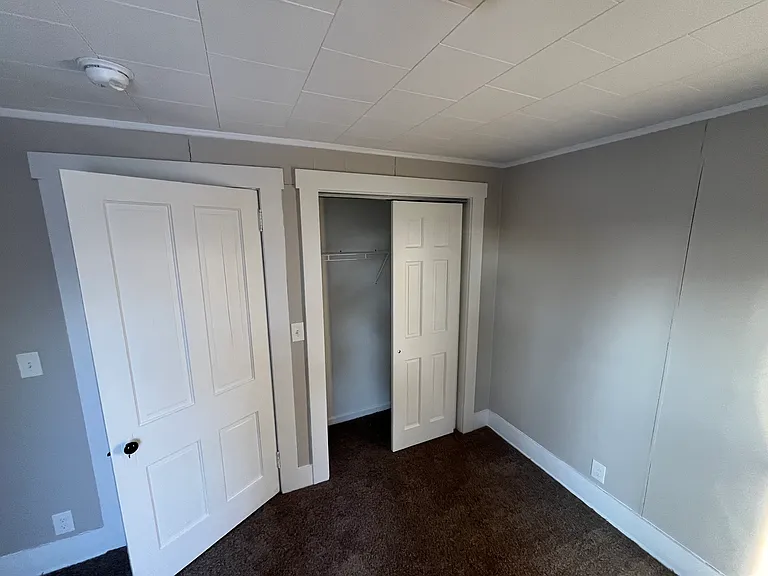 404 E Walnut St #2 — Photo 8