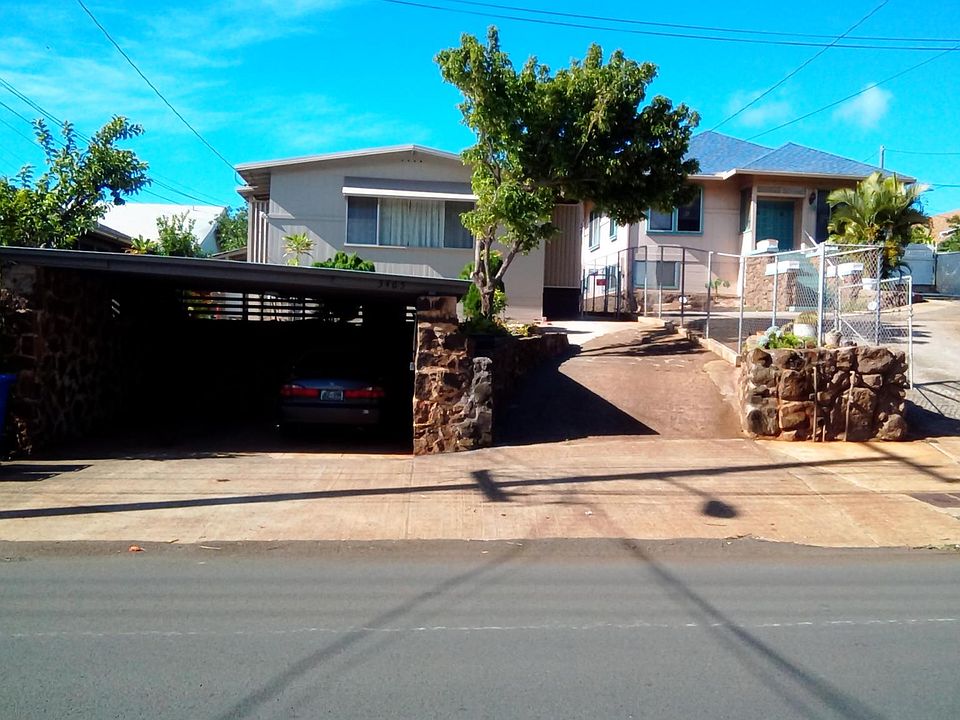Front view of unit (Photo taken 2017)