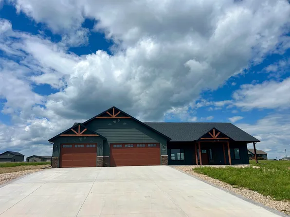 19225 Double Tree Cir, Belle Fourche, SD 57717