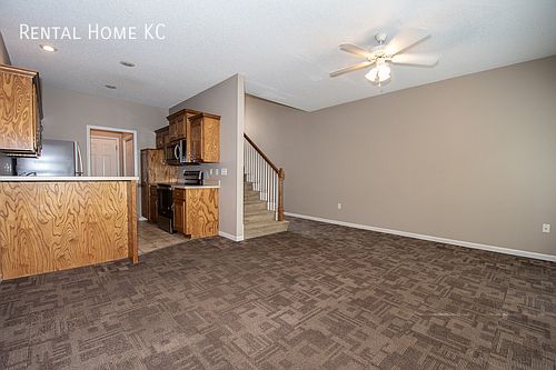 5th image of 13134 Nebraska Ct