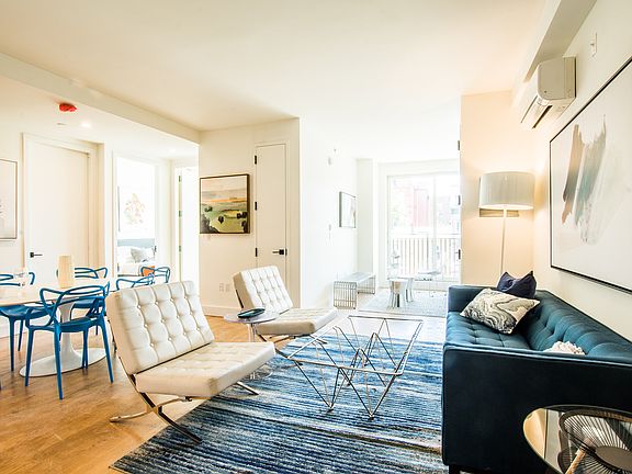 5th image of 824 Lexington Ave #510