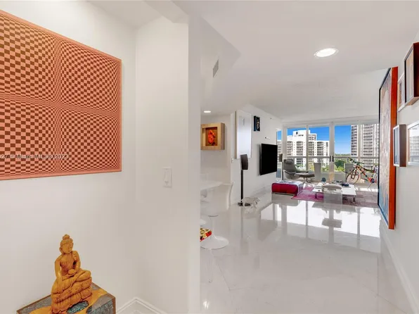 21055 Yacht Club Dr APT 1007, Aventura, FL 33180