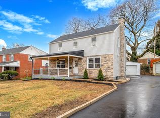 524 Twin Oaks Dr, Havertown, PA 19083
