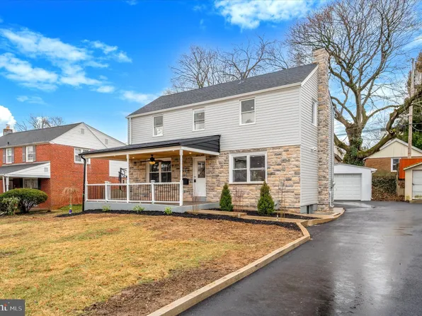 524 Twin Oaks Dr, Havertown, PA 19083