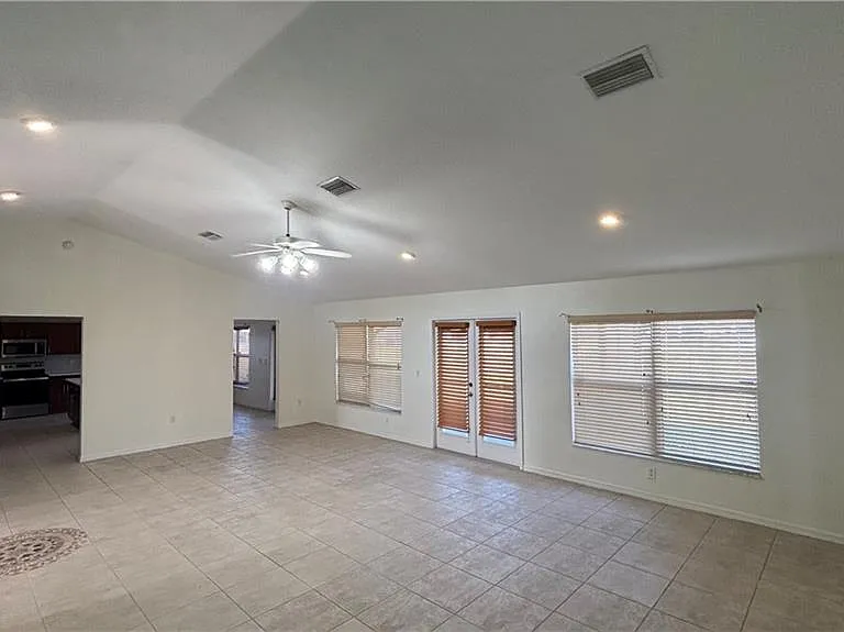 2435 NW 7th Ter — Photo 8