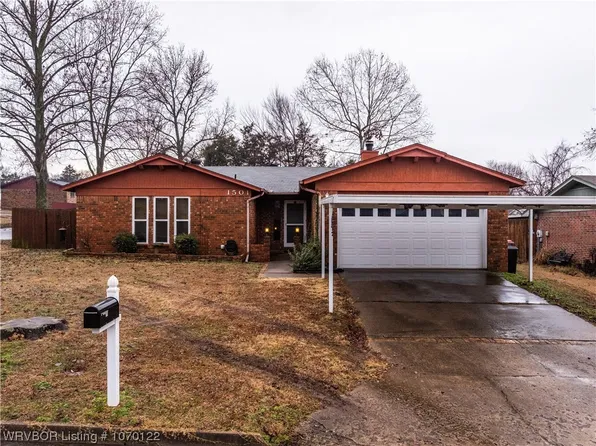 1501 6th Ter, Barling, AR 72923