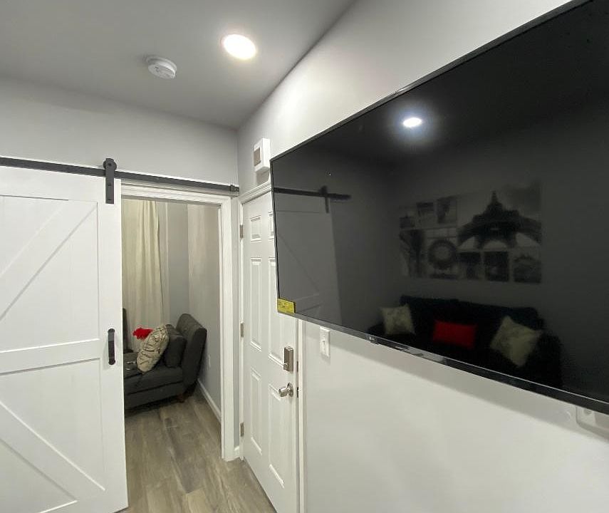 1st image of 4428 Parrish St #1