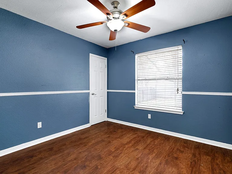 8615 Timber Ldg — Photo 18