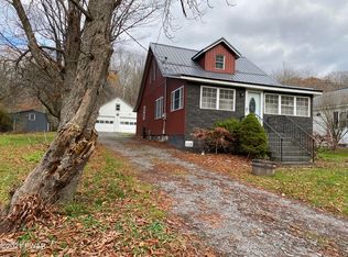 198 Bob Black Rd, Lake Ariel, PA 18436